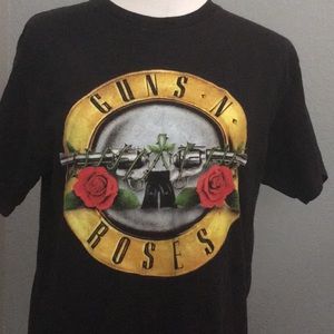 Alstyle Tops - Guns N Roses classic logo T shirt M Alstyle Tops - Guns N Roses classic logo T shirt M